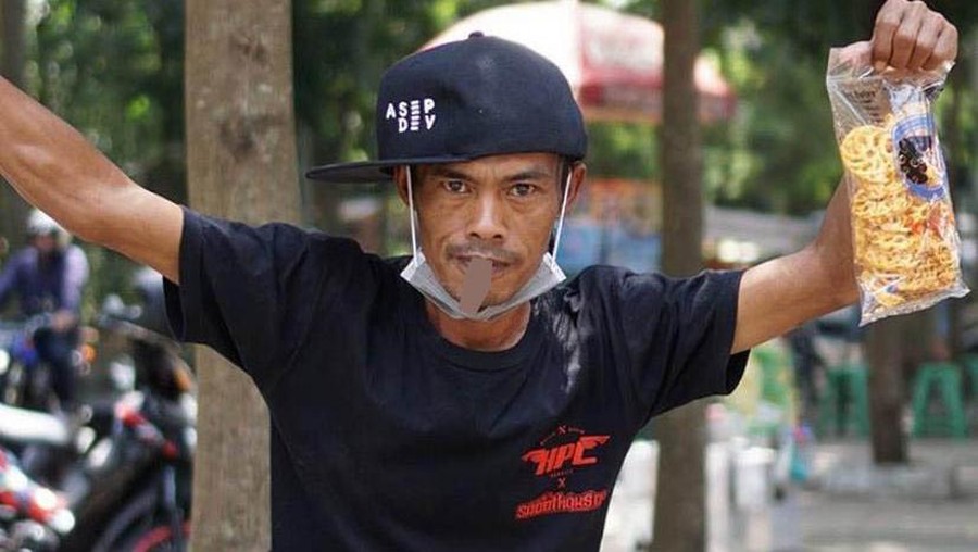 Selebgram Ade Londok sempat mengalami penyumbatan darah. (Foto: Instagram @m.adelondok)