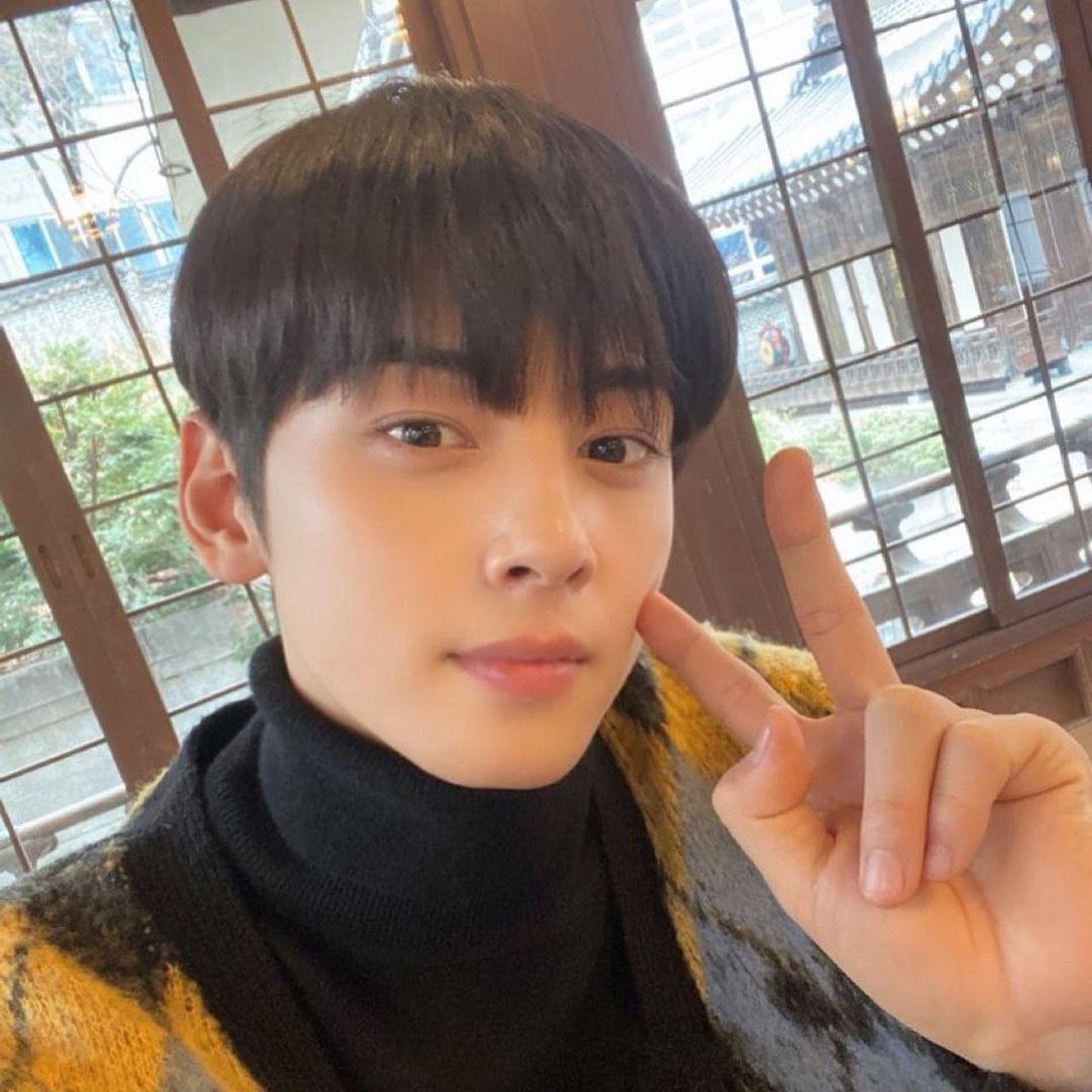 Salah satu member group ASTRO&comma; Cha Eun Woo berulang tahun pada hari ini &lpar;30&sol;3&rpar;&period; Intip yuk pesona Cha Eun Woo diumur 24&excl;