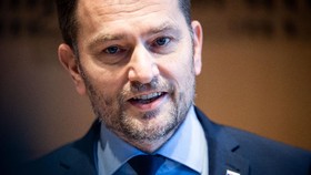 Perdana Menteri Slovakia Mundur Usai Kisruh Vaksin Sputnik V