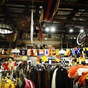 Jangan Keliru, Ini Salah Kaprah Soal Thrift, Secondhand, dan Vintage Shop!