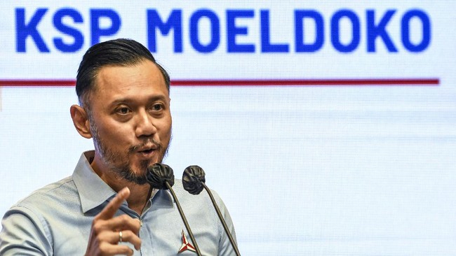 "Saya tegaskan sekali lagi tidak ada dualisme kepemimpinan di tubuh Demokrat, ketum yang sah adalah AHY," kata Agus Harimurti Yudhoyono.