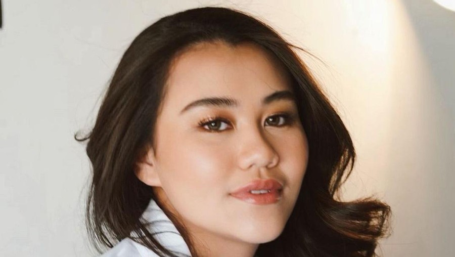 Manisnya Aaliyah Massaid yang Pacaran dengan Sultan Putri cantik Reza Artamevia, Aaliyah Massaid ini dikabarkan tengah menjalin hubungan dengan sultan. Berikut potret manisnya Aaliyah!