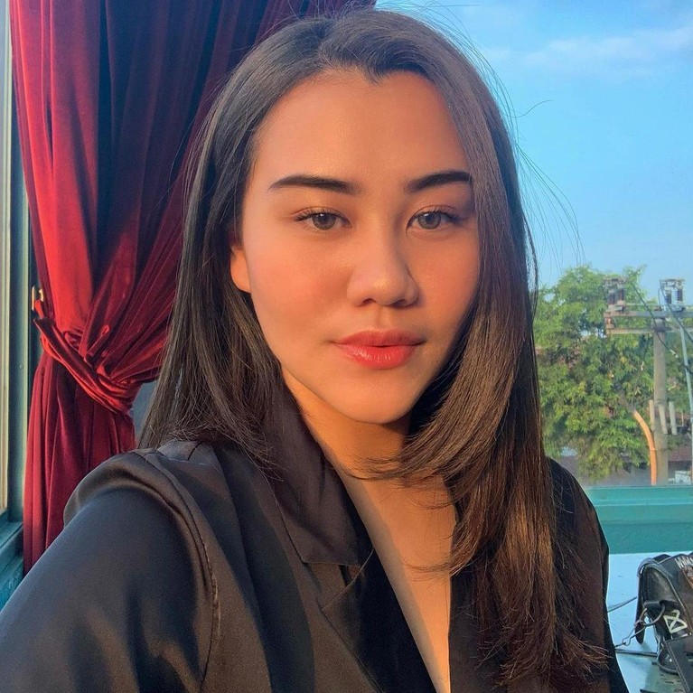 Manisnya Aaliyah Massaid yang Pacaran dengan Sultan Putri cantik Reza Artamevia, Aaliyah Massaid ini dikabarkan tengah menjalin hubungan dengan sultan. Berikut potret manisnya Aaliyah!