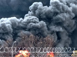 Jabar Banten Hari Ini: Dugaan Penyebab Kebakaran Kilang-Perampok Tembak Pengisi ATM