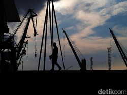 Jokowi Target Ekonomi Kuartal II 7%, Ekonom: Kita Nggak Berani