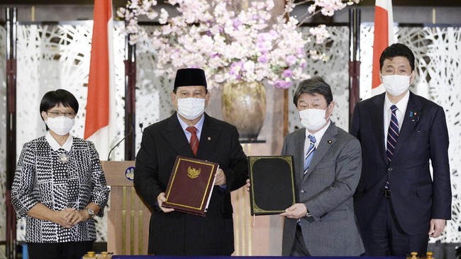 Jepang sepakat untuk mengekspor alat utama sistem pertahanan (alutsista) beserta transfer teknologinya ke Indonesia.