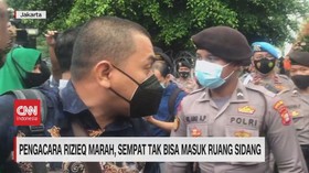 VIDEO: Pengacara Rizieq Marah, Tak Bisa Masuk Ruang Sidang