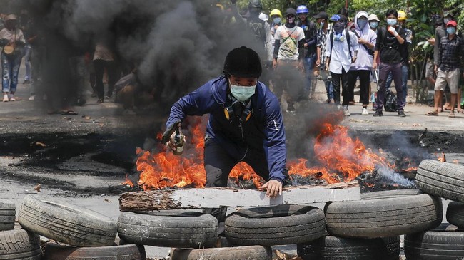 Kabinet tandingan junta militer Myanmar, menyatakan sudah tak percaya dengan upaya ASEAN memulihkan krisis pasca-kudeta.