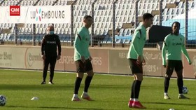 VIDEO: Sempat Buang Ban Kapten, Ronaldo Tetap Kapten Portugal