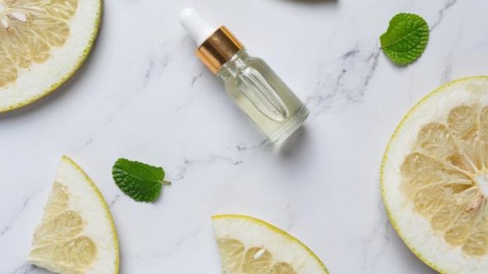 5 Alasan Serum Vitamin C Sangat Penting untuk Kecantikan Kulit, Sudah Coba?