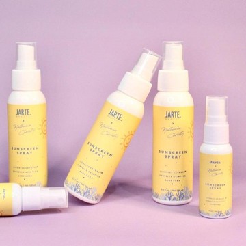 Anti Ribet! Ini 5 Rekomendasi Sunscreen Spray Terbaik untuk Wajahmu