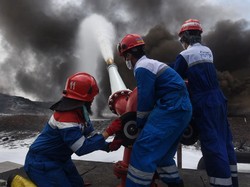 Bakal Ada Impor buat Ganti Stok BBM di Kilang Balongan yang Terbakar?