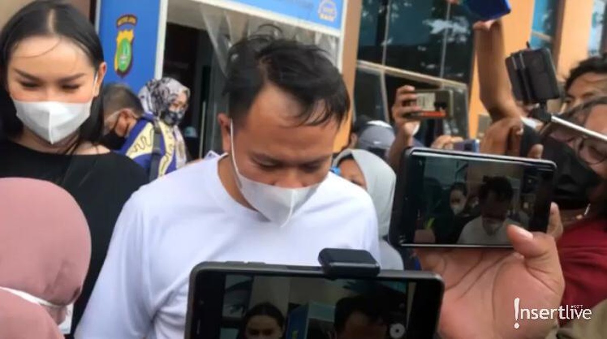 Mediasi dengan Angel Lelga&comma; Vicky Prasetyo mengajak istrinya Kalina Oktarani&period; Berikut penampakan mereka&excl;