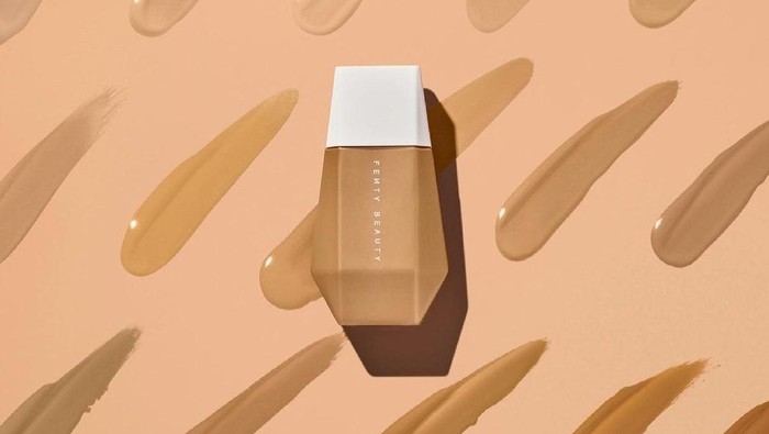 Eaze Drop Blurring Skin Tint, Tren Complexion Baru dari Fenty Beauty by Rihanna