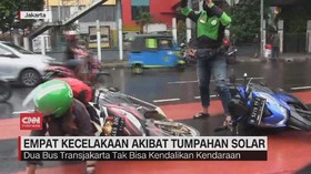 VIDEO: Empat Kecelakaan Beruntun Akibat Tumpahan Solar