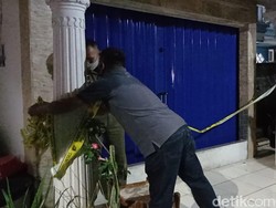 Garis Polisi di Rumah Zakiah Aini Penyerang Mabes Polri Dilepas