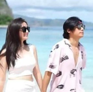 She Said Yes! Rayn Wijaya Lamar Ranty Maria di Jepang