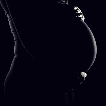 Tanpa Diketahui, Idol K-Pop Ini Tampil di Atas Panggung Saat Hamil