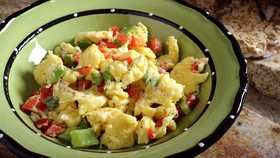 Resep Praktis Sahur: Tumis Orak-Arik Telur Sayur