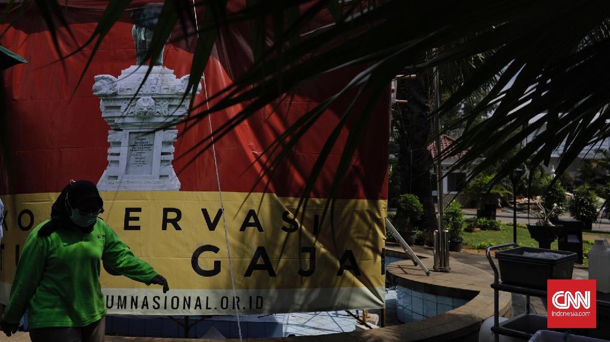 FOTO: Merawat Patung Gajah Hadiah Thailand di Museum Nasional