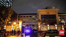 Jenazah Terduga Penyerang Mabes Polri Dibawa ke RS