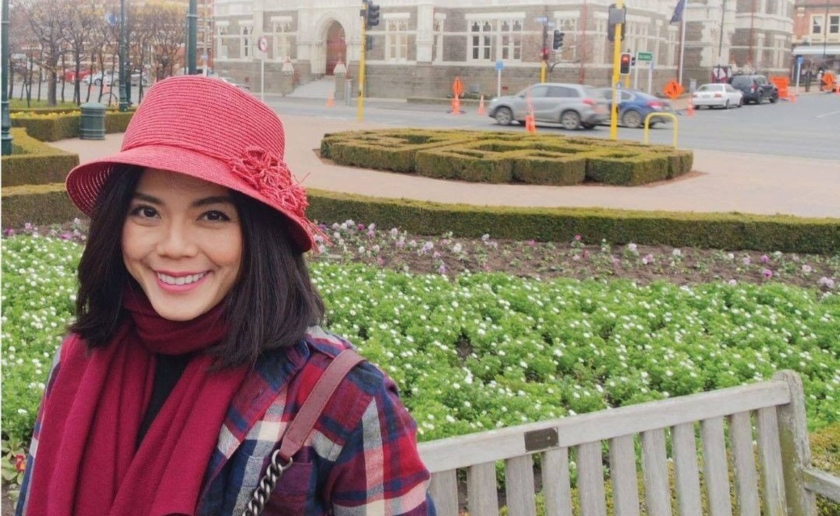 Merry Riana yang dijuluki wanita sejuta dolar adalah pemilik Merry Riana Learning Center&period; Kantornya yang berada di cabang Kepala Gading baru saja dirampok&period; Berikut sosok Merry sang pemilik&excl;