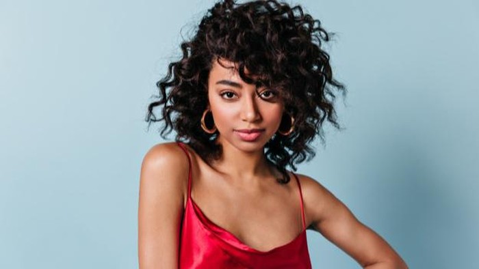 Tak Perlu Haircare Mahal, 5 Bahan Alami Ini Bisa Bikin Rambut Hitam Berkilau