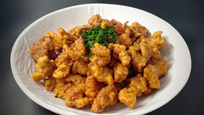 Ayam telur asin bisa menjadi alternatif menu berbuka puasa. Berikut resep praktis ayam telur asin untuk menu berbuka puasa.