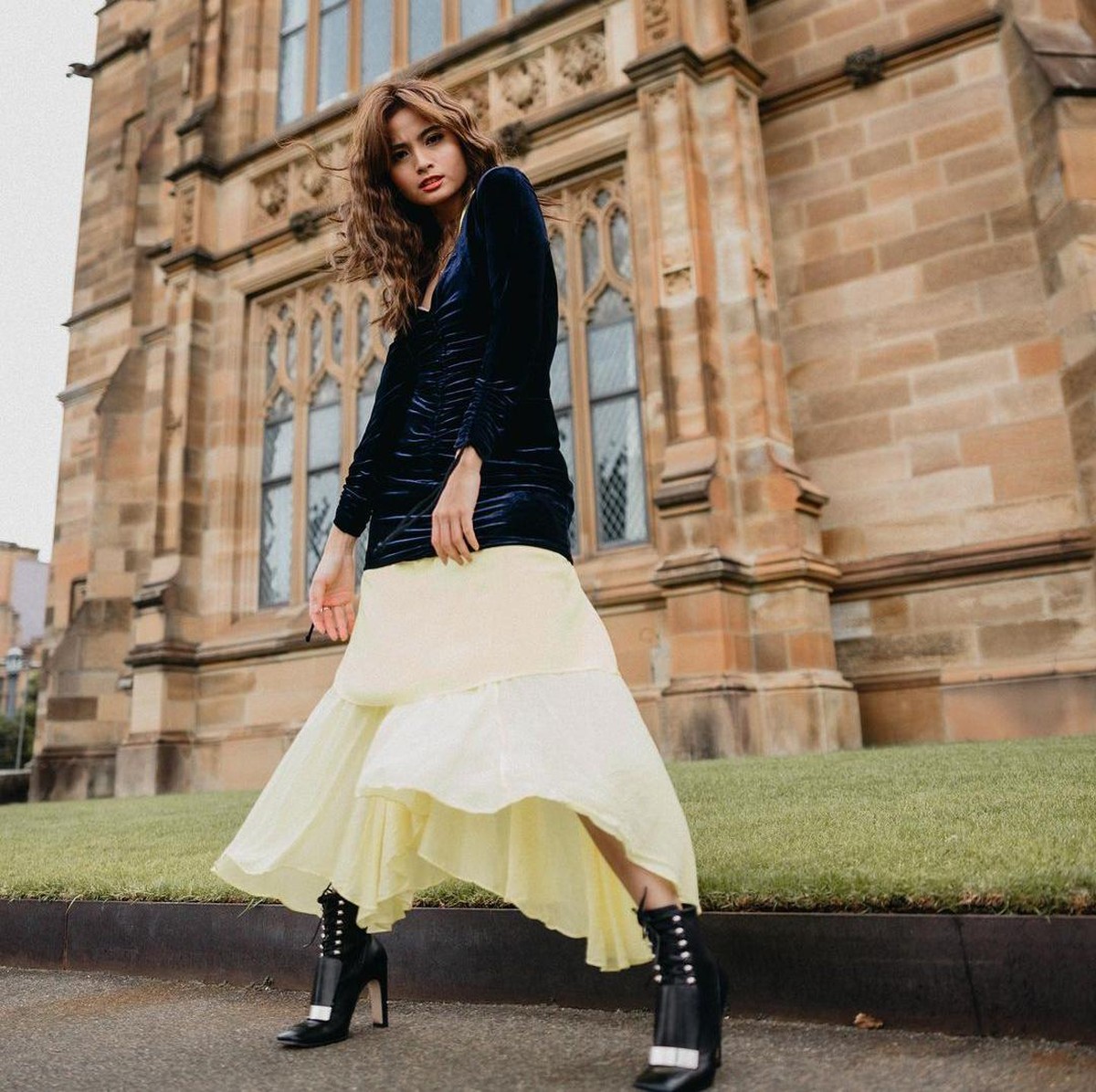 Acha Septriasa sekarang ini tengah menjalani kehidupannya sebagai seorang istri dan ibu&period; Intip gaya kece Acha selama tinggal di Australia&comma; yuk&excl;