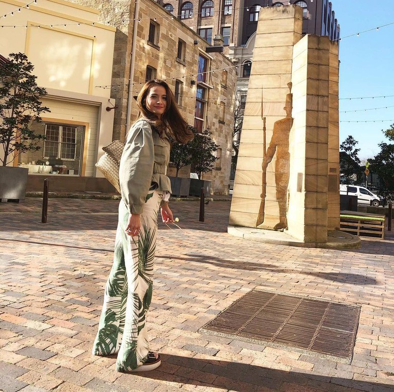 Menetap di Australia, Intip Gaya Kece Acha Septriasa Ibu Muda Berprestasi Acha Septriasa sekarang ini tengah menjalani kehidupannya sebagai seorang istri dan ibu. Intip gaya kece Acha selama tinggal di Australia, yuk!