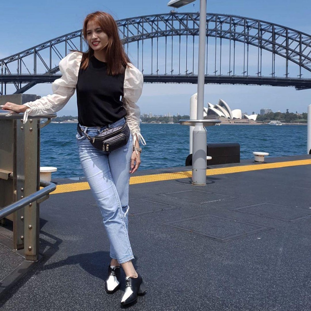 Acha Septriasa sekarang ini tengah menjalani kehidupannya sebagai seorang istri dan ibu&period; Intip gaya kece Acha selama tinggal di Australia&comma; yuk&excl;