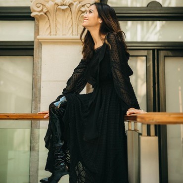 Acha Septriasa, Ibu Muda Berprestasi yang Menetap di Australia