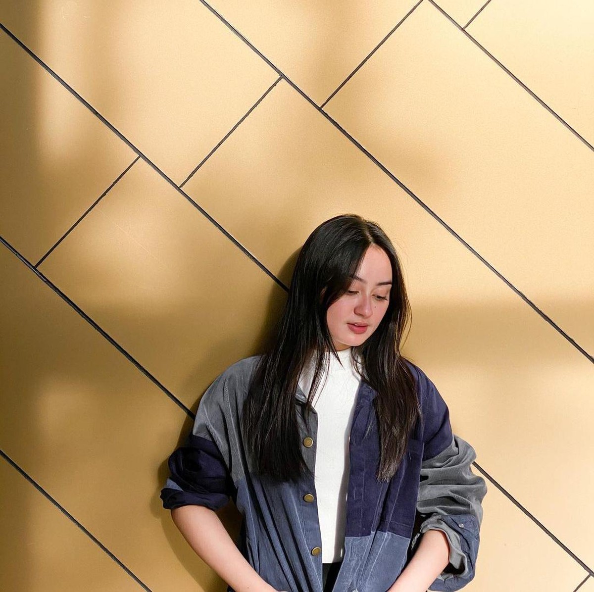 Putus dengan Amanda Manopo&comma; Billy Syahputra dikabarkan dekat dengan Memes Prameswari&period; Yuk lihat perbedaan gaya kedua perempuan tersebut&comma; siapa yang lebih baik&quest;