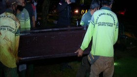 VIDEO: Jenazah ZA Dimakamkan Kamis Dinihari