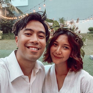 Vidi Aldiano Lamar Sheila Dara Aisha pada Momen Ulang Tahun ke-31