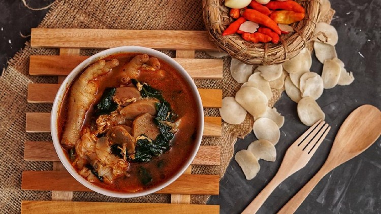 Traditional indonesian food call seblak ceker