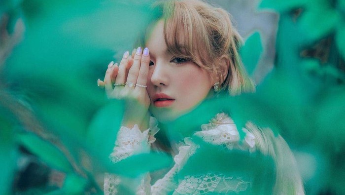 Intip Gaun-gaun Indah Wendy 'Red Velvet' Jelang Perilisan Mini Album Solo Perdana Intip Gaun-gaun Indah Wendy 'Red Velvet' Jelang Perilisan Mini Album Solo Perdana