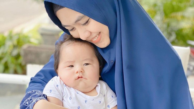 Oki Setiana Dewi Oki Setiana Dewi
