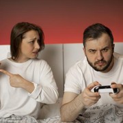 Punya Pasangan Gamers ? Inilah Tips Untuk Menghadapinya!