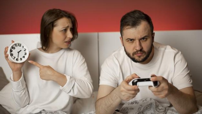 Punya Pasangan Gamers ? Inilah Tips Untuk Menghadapinya!
