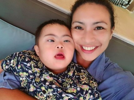 Cerita Bunda Seleb yang Hamil dan Melahirkan Anak dengan Down Syndrome