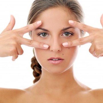 4 Rekomendasi Eye Cream Anti Aging untuk Kulit Sensitif