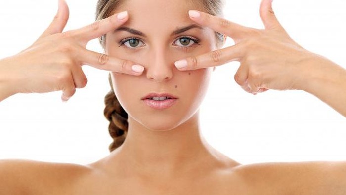 4 Rekomendasi Eye Cream Anti Aging untuk Kulit Sensitif