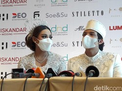 Makna di Balik Mas Kawin Atta Halilintar untuk Aurel Hermansyah