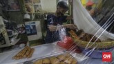 FOTO: Pelesir dalam Nuansa Lama Pasar Baru Walau sudah banyak mal di Jakarta, tapi Pasar Baru selalu menyenangkan untuk dikunjungi. Ada banyak tempat belanja dan tempat makan legendaris di sini.
