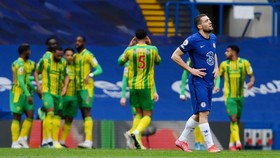 Hasil Liga Inggris: 10 Pemain Chelsea Dihajar West Brom 2-5