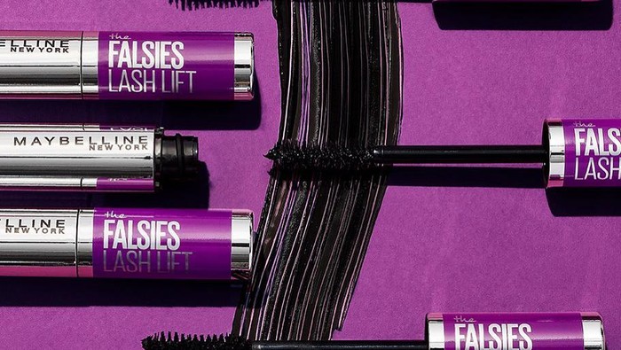 Dapatkan Bulu Mata Lebat dengan Lima Mascara Terbaik Maybelline Ini!