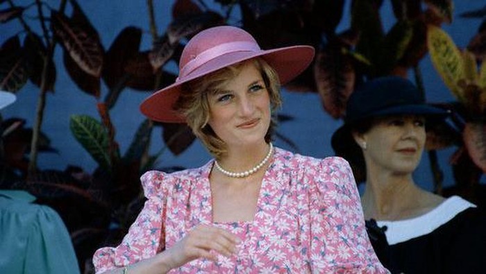 Inspirasi Fashion dari Gaya Lady Diana yang Stylish dan Timeless