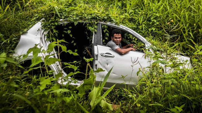FOTO: Menengok Hening Kampung Tak Berpenghuni di Banten