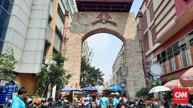 Pemprov DKI juga menetapkan Batu Penggilingan dan Prasasti Padrao sebagai Benda Cagar Budaya.